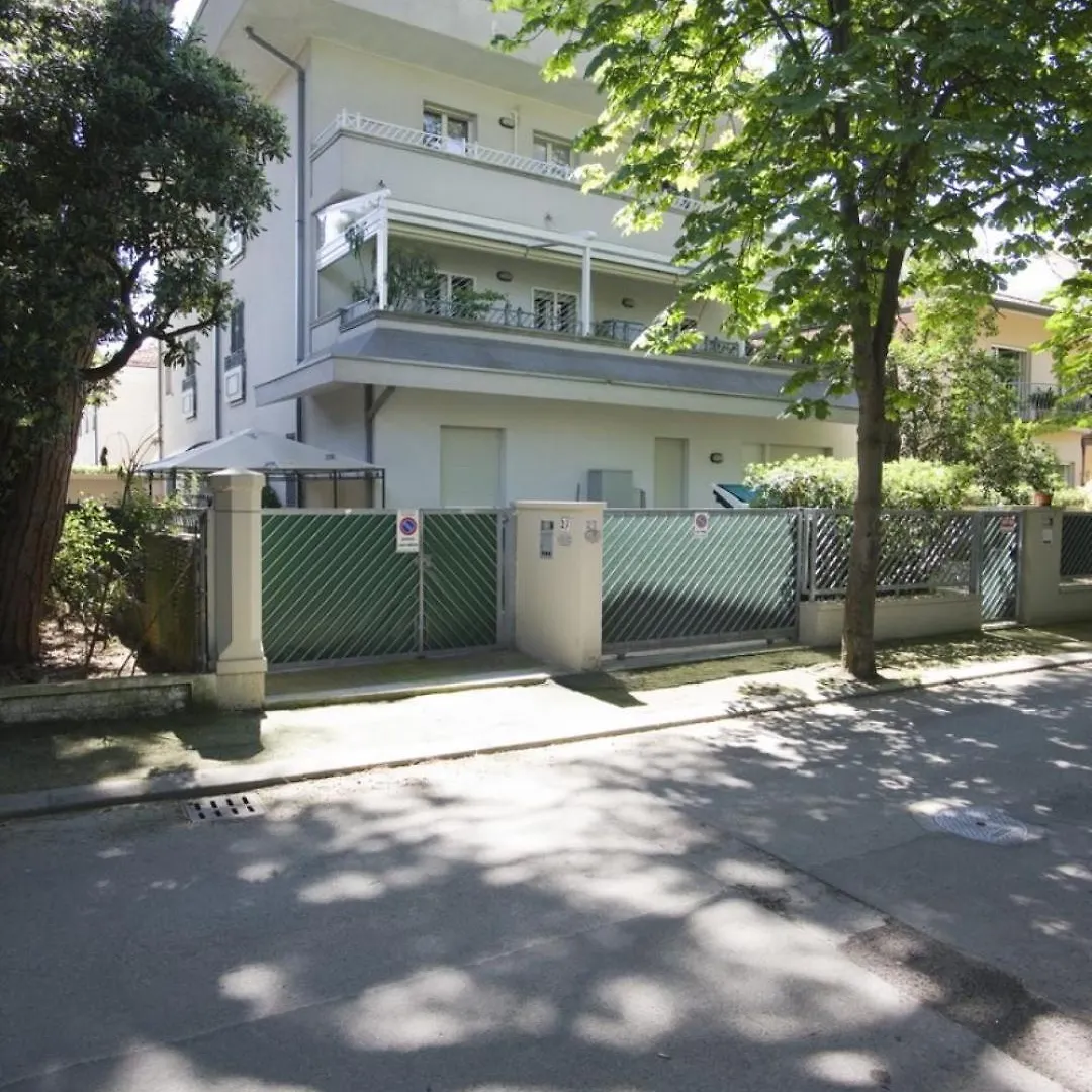 Bezzi Apartment Riccione
